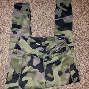 Zyia camo light n tight